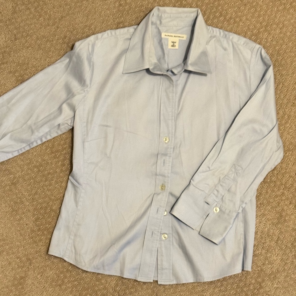Banana Republic Soft Blue fitted  blouse small